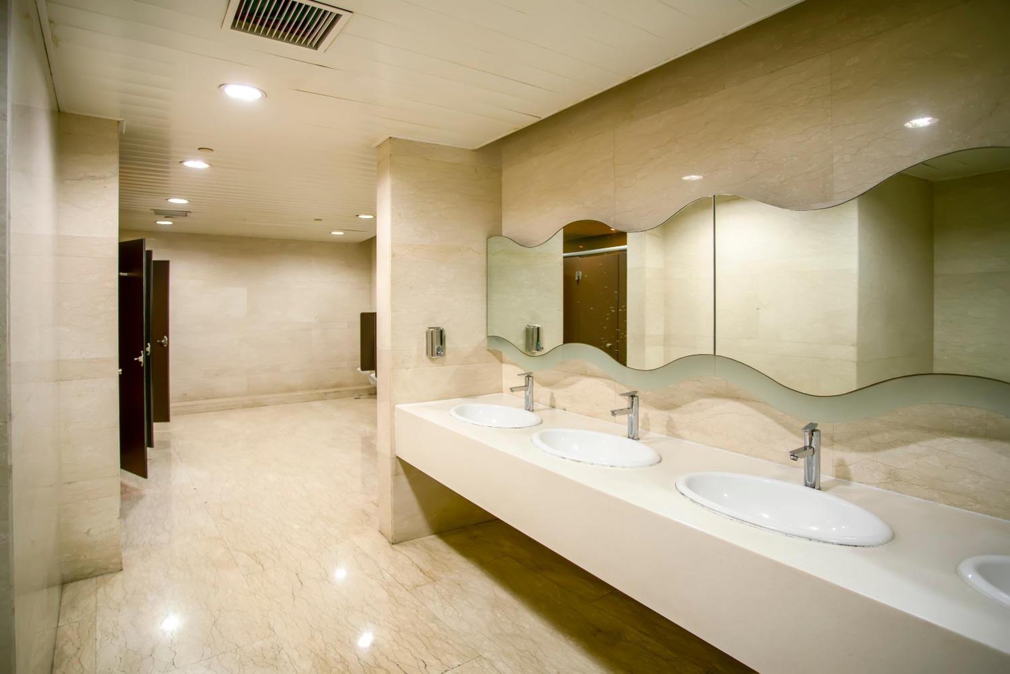 Grand Olive Aero Near Delhi Airport Hotel 4*